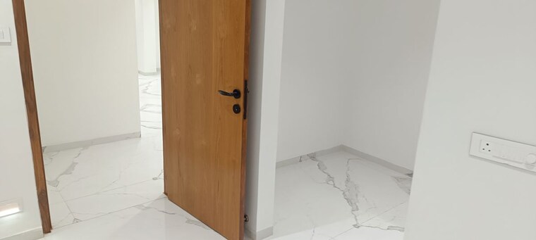Room, guttala begumpet 3 Bedroom 3000 Sq.Ft. Apartment In Guttala Begumpet Hyderabad 10574158