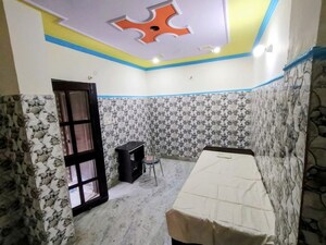 Room in 2 BHK Builder Floor at Rohini – for Rent