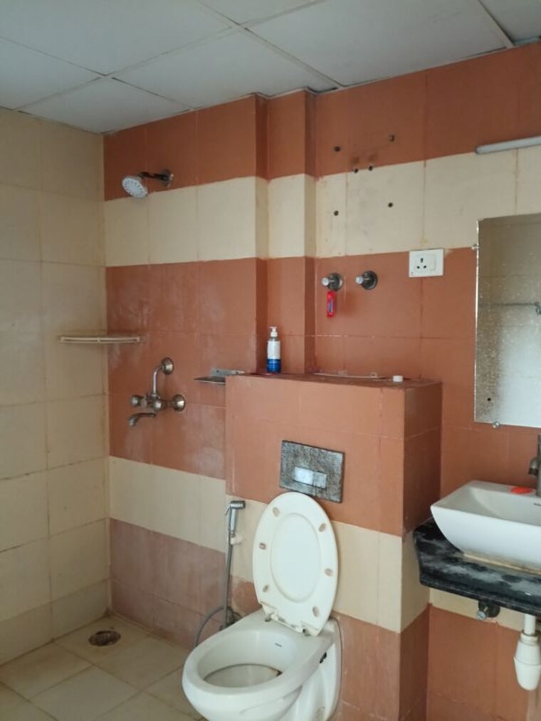 Bathroom, mahagun-my-woods 3 Bedroom 1545 Sq.Ft. Apartment In Sector 16c Greater Noida Greater Noida 10574179