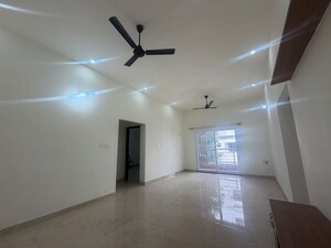 Room in 3 BHK Apartment at Kadugodi – for Rent