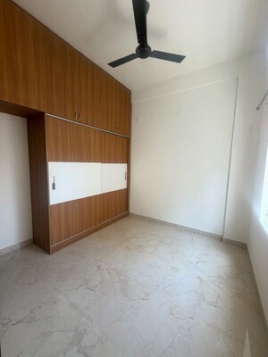 Room in 3 BHK Apartment at Kadugodi – for Rent