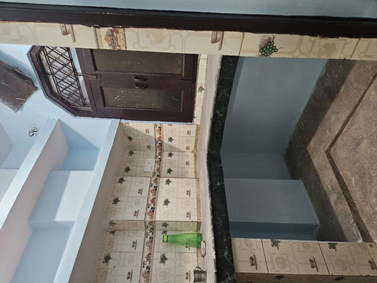 Kitchen, sarita vihar 1.5 Bedroom 450 Sq.Ft. Independent House In Sarita Vihar Delhi 10325517