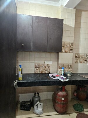 Furnished Amenities in 1 BHK Independent House at Sarita Vihar – for Rent