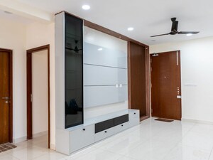 Room in 3 BHK Apartment at Prestige Beverly Hills, Kokapet – for Rent