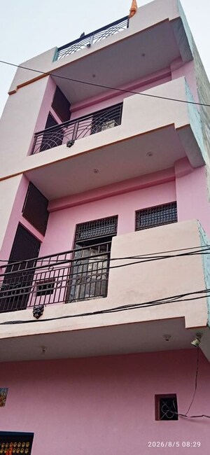 6 BHK Independent House For Sale in Chhapraula