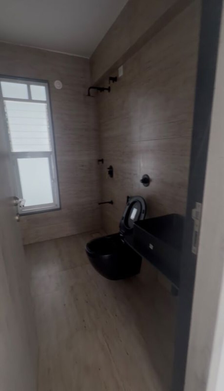 Bathroom, unique-k-shire 4 Bedroom 1500 Sq.Ft. Apartment In Punawale Pune 10574234