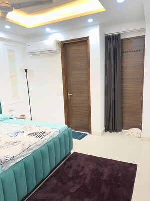 Team Area in 4 BHK Builder Floor at Chattarpur – for Sale
