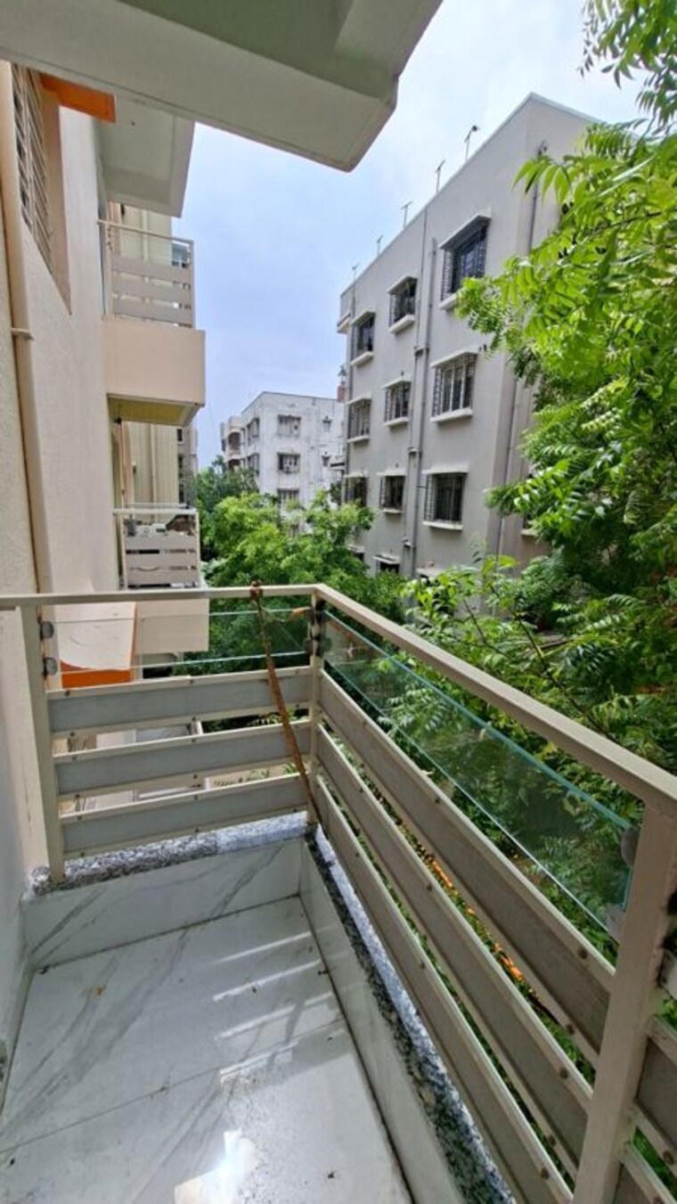 Balcony, new town 3 Bedroom 1250 Sq.Ft. Apartment In New Town Kolkata 10574260