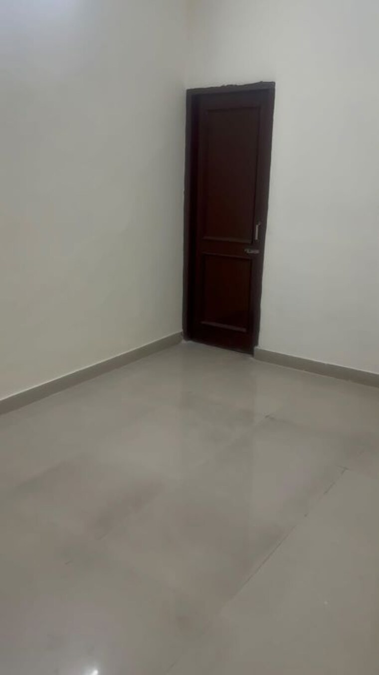 Room, ms-enclave-zirakpur 2.5 Bedroom 1350 Sq.Ft. Apartment In Dhakoli Zirakpur 10574261
