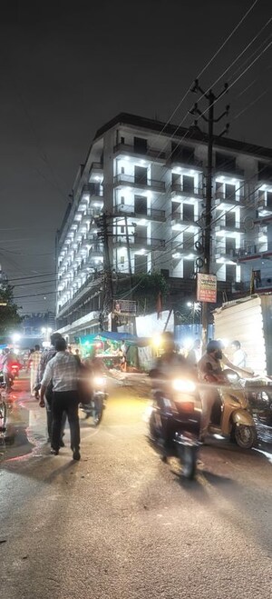 3 BHK Builder Floor For Sale in Pratap Vihar GDA Flats, Pratap Vihar