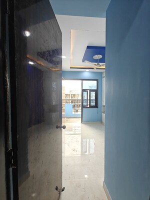 Room in 1 BHK Builder Floor at Sector 73 – for Sale