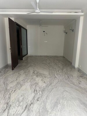 Room in 3 BHK Builder Floor at Greater Kailash I – for Rent
