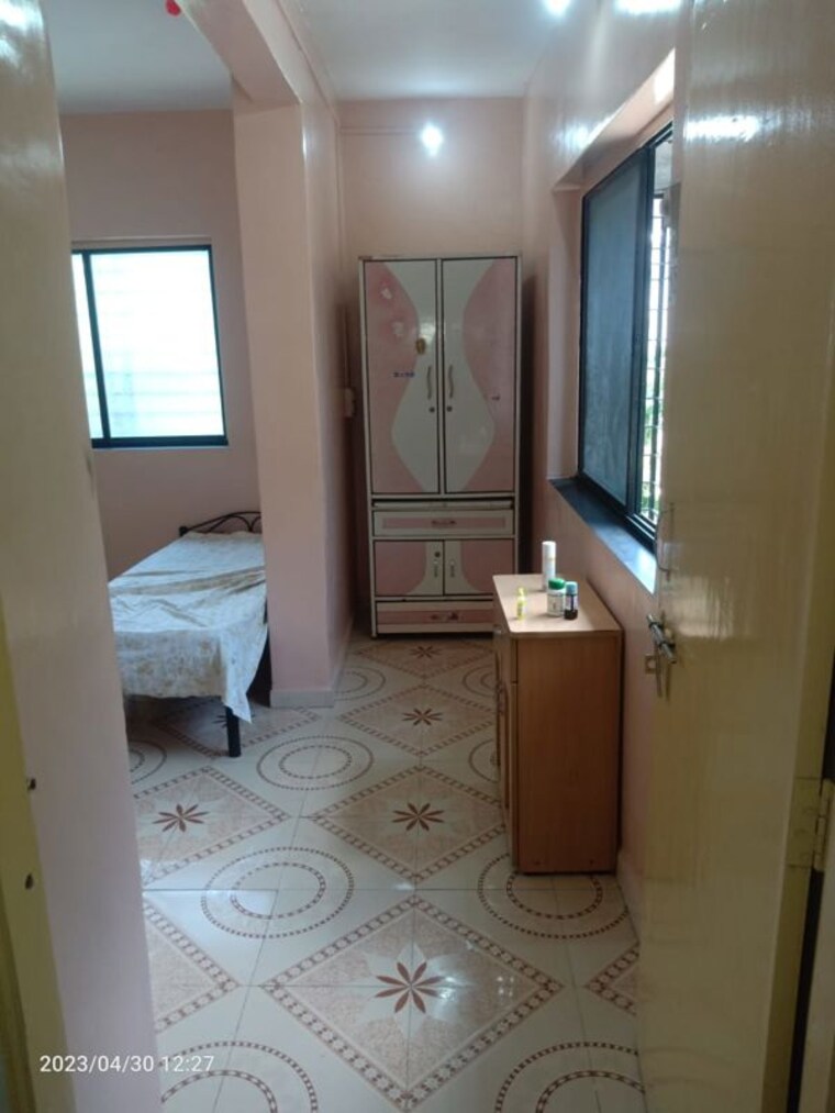 Bathroom, jagrut-chs 2 Bedroom 1000 Sq.Ft. Apartment In Gokhalenagar Pune 10574285
