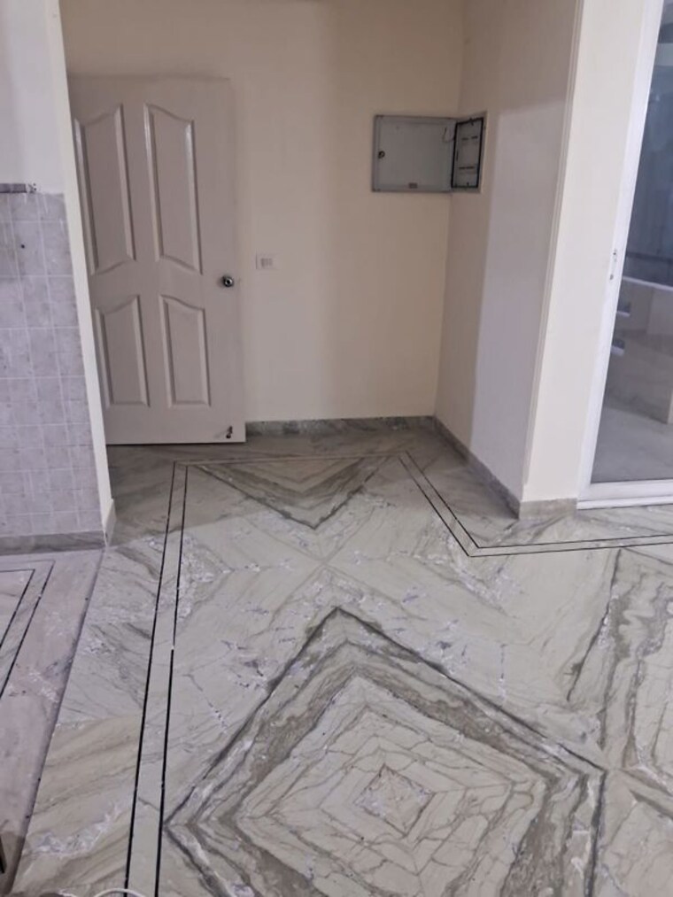 Room, svp-gulmohur-greens 3 Bedroom 1900 Sq.Ft. Apartment In Mohan Nagar Ghaziabad 10574291