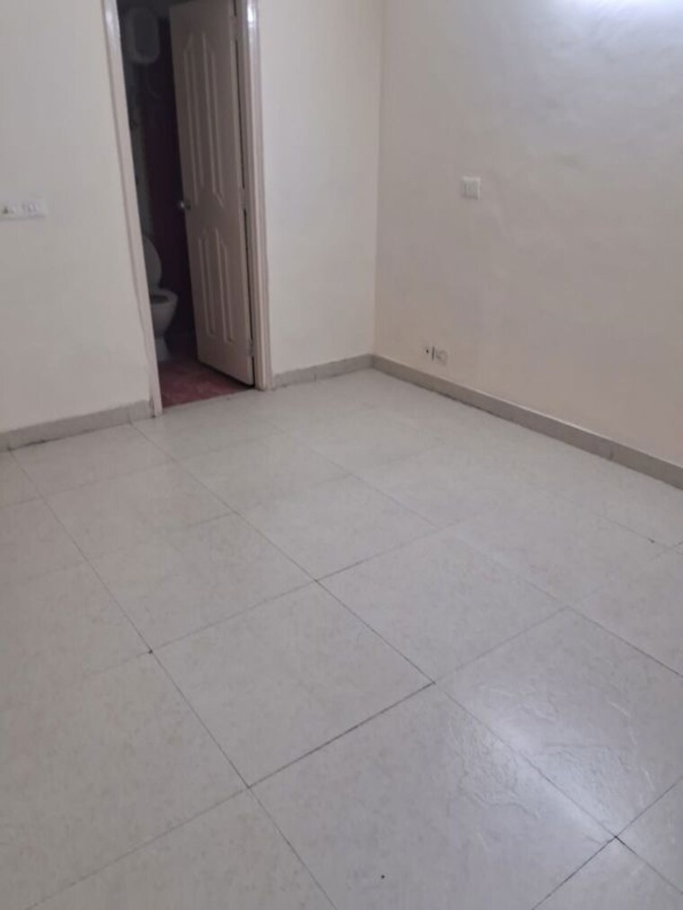 Room, svp-gulmohur-greens 3 Bedroom 1900 Sq.Ft. Apartment In Mohan Nagar Ghaziabad 10574291