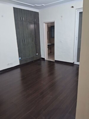 Room in 3 BHK Apartment at SVP Gulmohur Greens, Mohan Nagar – for Sale
