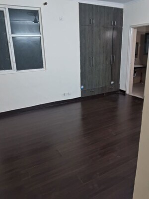Room in 3 BHK Apartment at SVP Gulmohur Greens, Mohan Nagar – for Sale