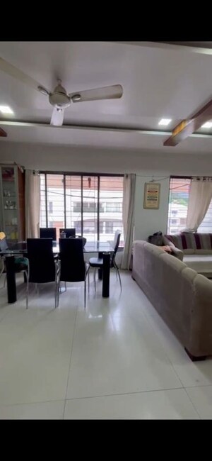 Living Room in 4 BHK Apartment at Lulla Nagar – for Sale