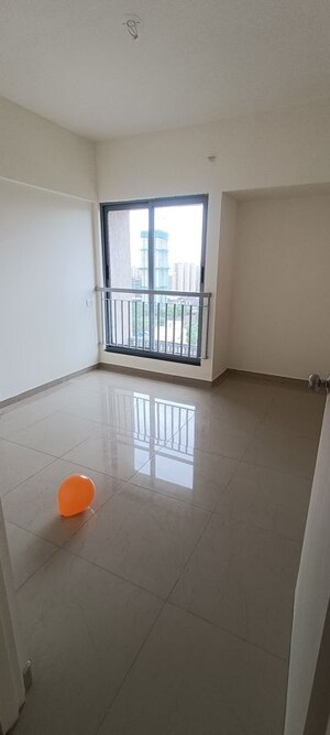 Room in 2 BHK Apartment at Mahindra Happinest Tathawade Phase 1, Tathawade – for Rent