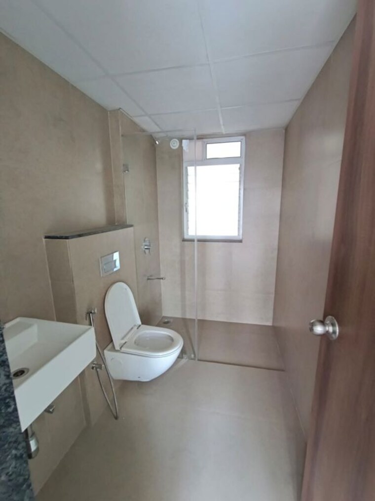 Bathroom, runwal-the-central-park 3 Bedroom 1050 Sq.Ft. Apartment In Chinchwad Pune 10571854