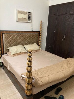 Bedroom in 2 BHK Builder Floor at DLF Silver Oaks, Sector 26 – for Rent