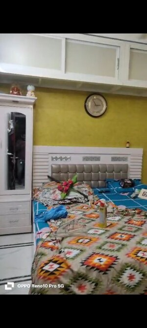 Room in 2 BHK Builder Floor at Vasundhara Sector 5 – for Sale