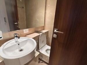 Team Area in 3 BHK Apartment at Hiranandani Highland, Powai – for Rent