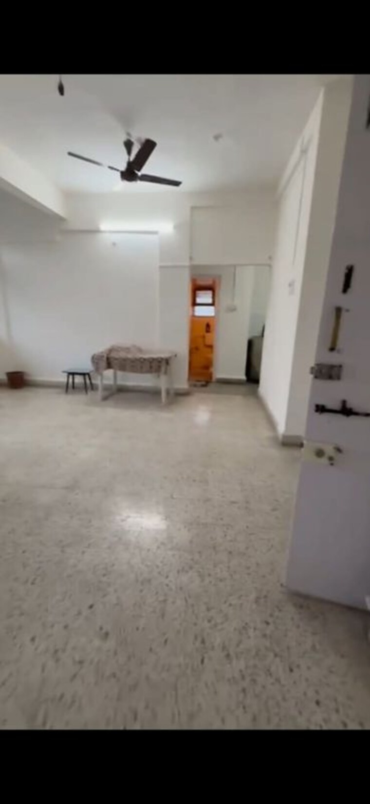 Living Room, bramha-baug-annexe 3 Bedroom 1000 Sq.Ft. Apartment In Uday Baug Pune 10574393