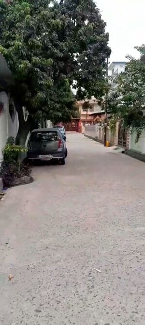 Parking in 5 BHK Independent House at Kanwali Road – for Rent