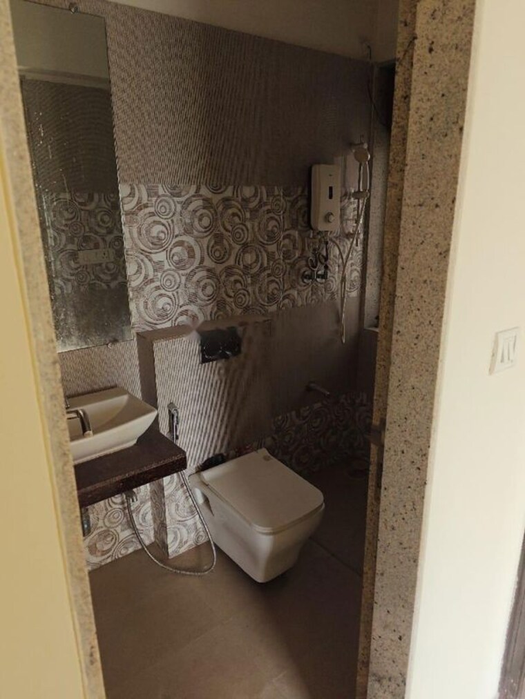 Bathroom, mayfair-the-view 1 RK 364 Sq.Ft. Apartment In Vikhroli West Mumbai 10574411