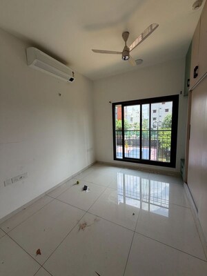 Room in 5 BHK Apartment at Sobha HRC Pristine, Jakkuru – for Rent