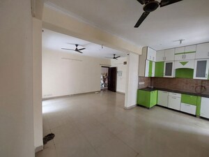 Room in 3 BHK Apartment at Saviour Park, Mohan Nagar – for Rent