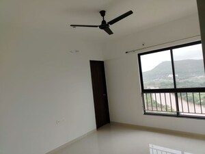 Room in 3 BHK Apartment at Shapoorji Pallonji Joyville Hinjewadi, Hinjewadi – for Rent