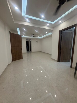 2 BHK Builder Floor For Rent in Sector 15