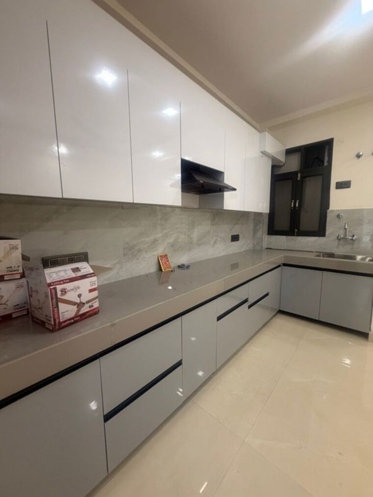 Kitchen, sector 15 2 Bedroom 1325 Sq.Ft. Builder Floor In Sector 15 Gurgaon 10574445