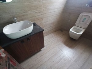 Bathroom in 3 BHK Apartment at Benson Apartments, Benson Town – for Rent