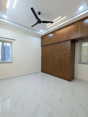 Room in 1 BHK Apartment at Kiran Residency Kondapur, Kondapur – for Rent