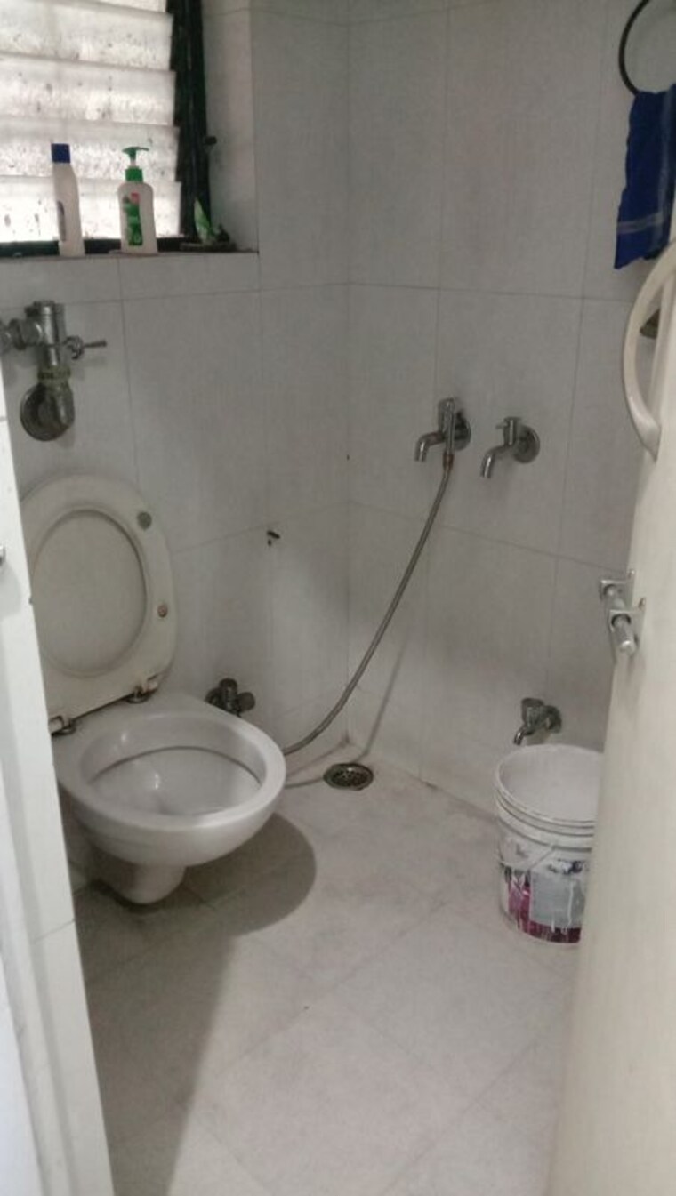 Bathroom, shri-senapati-bapat-chs Commercial Office Space 1200 Sq.Ft. In Senapati Bapat Road Pune 10574459