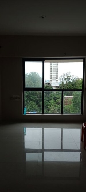 Room in 2 BHK Apartment at Shiv Sagar Estate, Worli – for Rent
