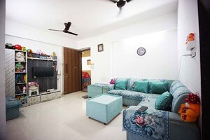 Team Area in 2 BHK Apartment at Narol – for Sale