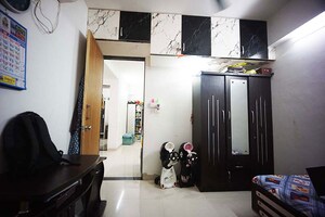Team Area in 2 BHK Apartment at Narol – for Sale