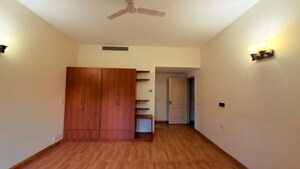 Room in 4 BHK Apartment at Ambience Caitriona, Sector 24 – for Sale