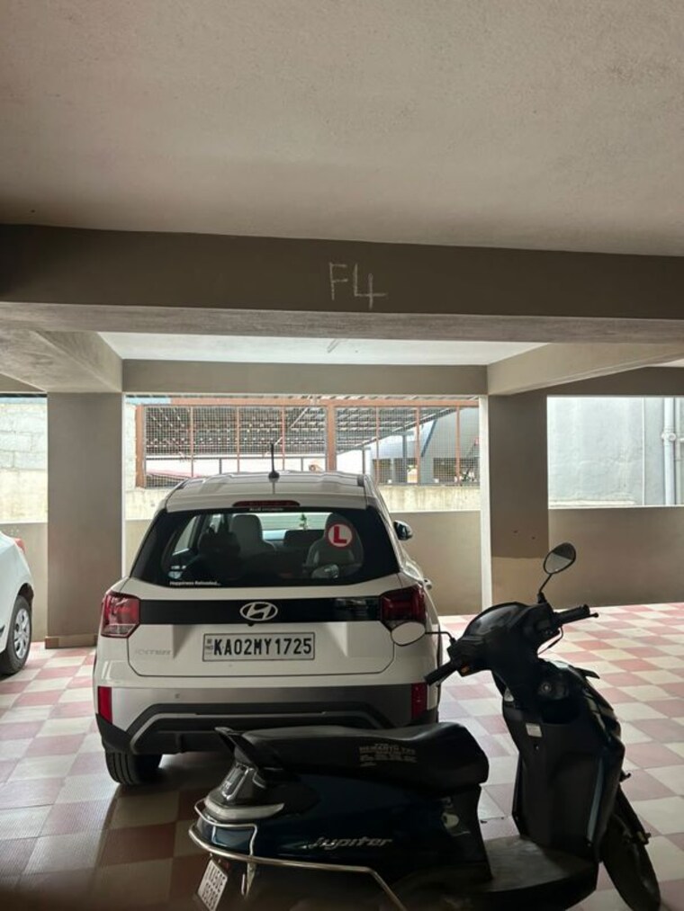  Parking, enlite-homes 3 Bedroom 1350 Sq.Ft. Apartment In Amrutahalli Bangalore 10574503