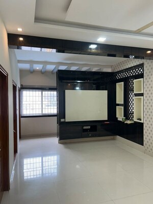 Bedroom in 3 BHK Apartment at Enlite Homes, Amrutahalli – for Rent