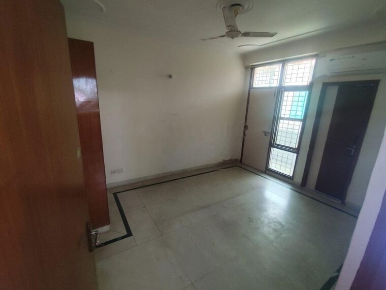 Room, ss-the-palladians 3 Bedroom 1500 Sq.Ft. Apartment In Sector 47 Gurgaon 10574535