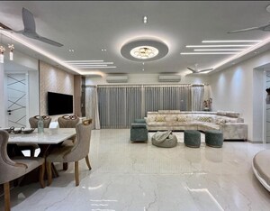Team Area in 4 BHK Apartment at JP Decks, Goregaon East – for Sale