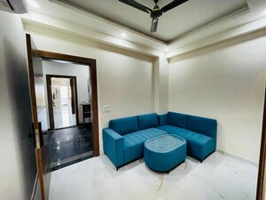 Living Room in 1 BHK Builder Floor at Sector 52 – for Rent
