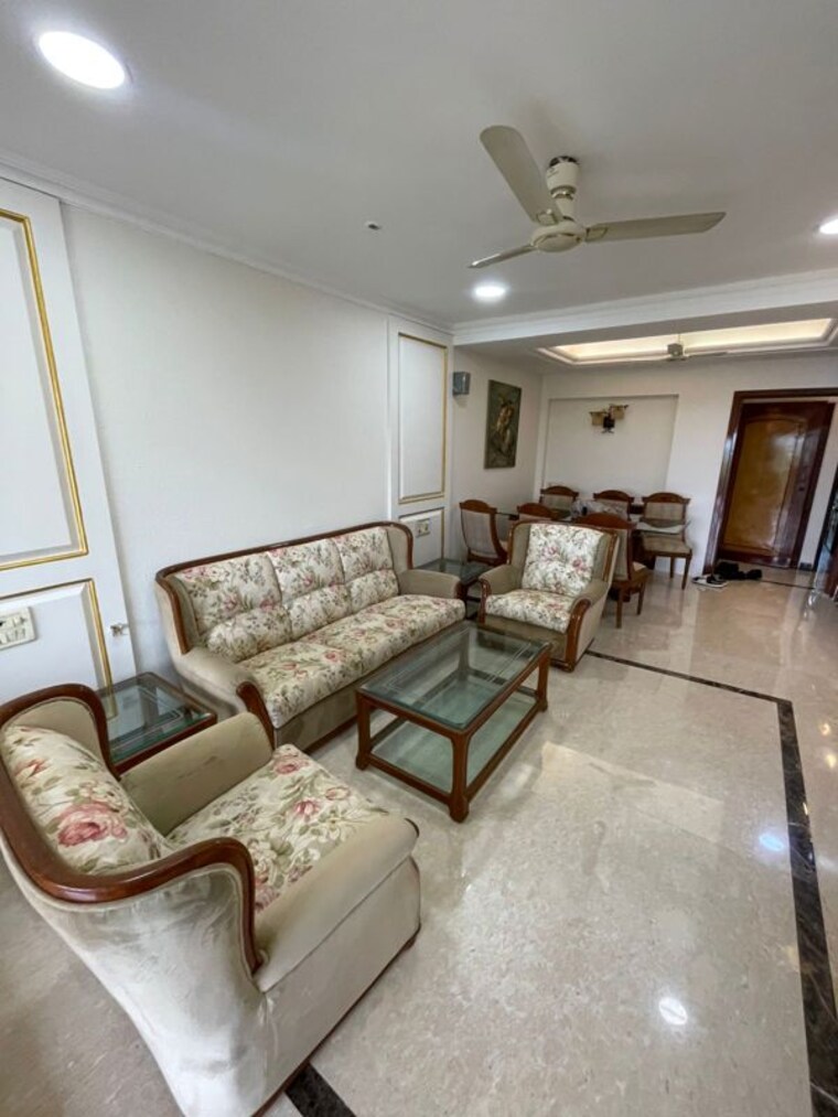 Living Room, vp road 3 Bedroom 1500 Sq.Ft. Apartment In Vp Road Mumbai 10574554