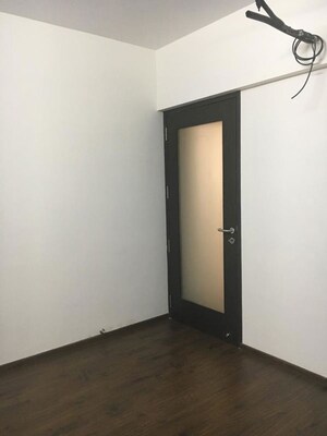 Room in 2 BHK Apartment at Divine Aspen Garden, Goregaon East – for Rent