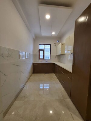 Kitchen in 3 BHK Builder Floor at Green Fields Colony – for Rent